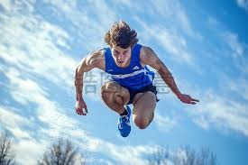 官方：中甲球队重庆铜梁龙签下前广州队后卫王文轩