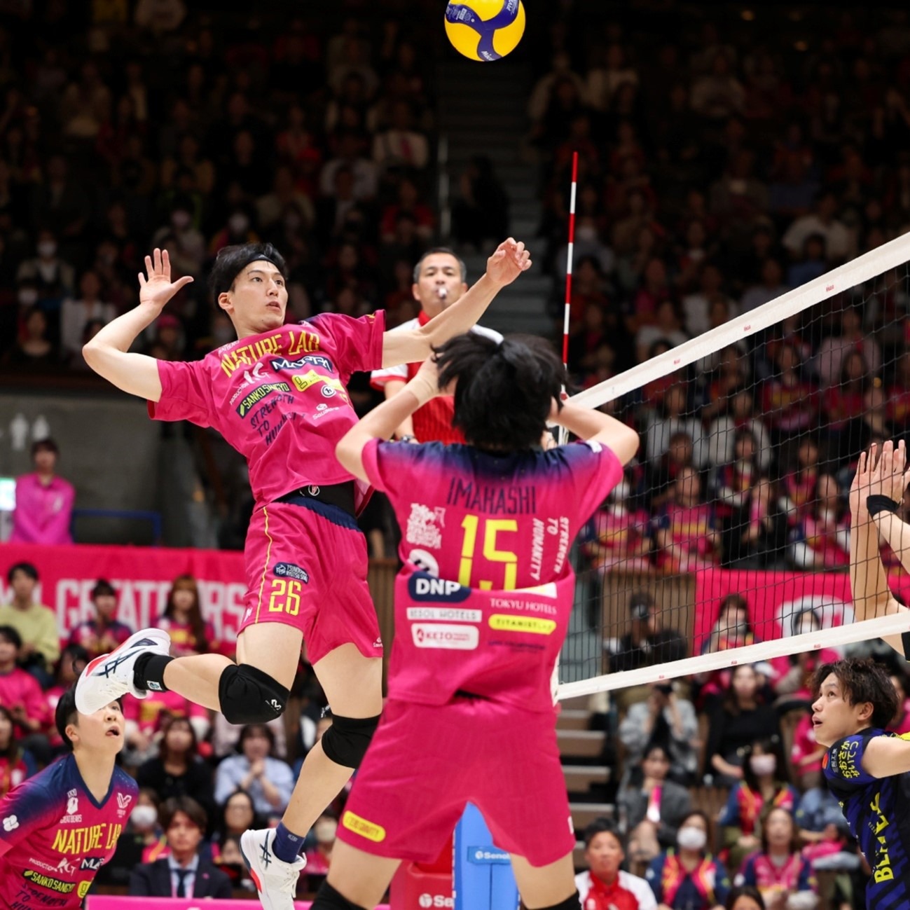 哈登24+11希罗空砍31分 博格丹30+11快船胜热火