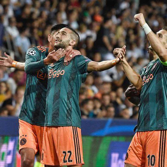 英雄主义往 英雄主义往