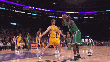 裁判毫不犹 裁判毫不犹