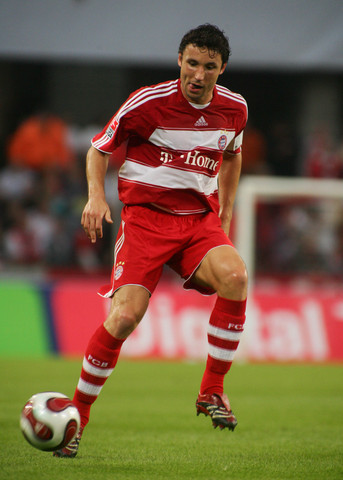 各界的广泛 各界的广泛